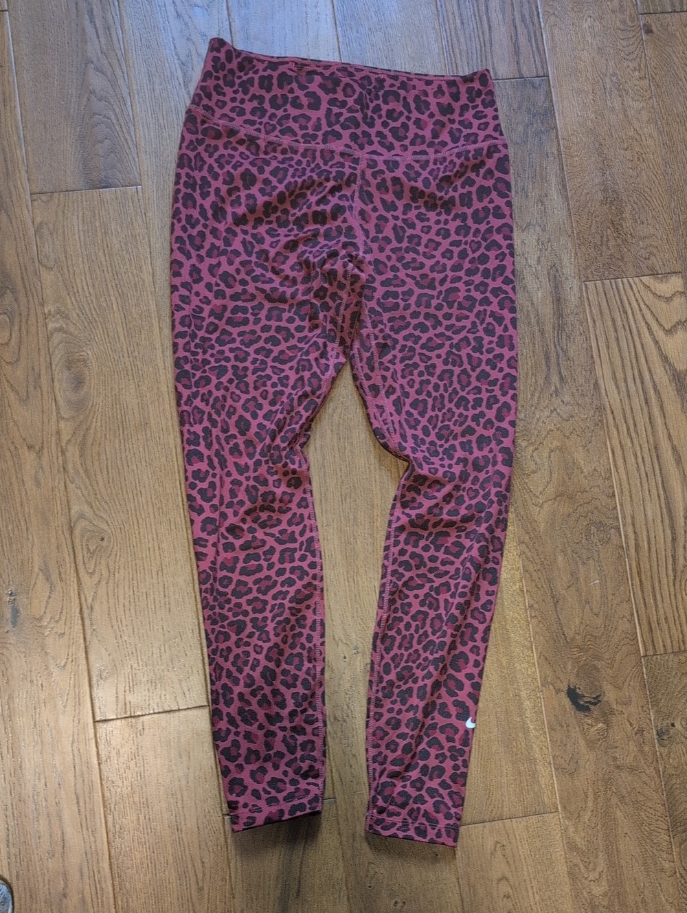 Nike Womens Dri-FIT High Waisted Leopard Print Leggings Red Black Animal M